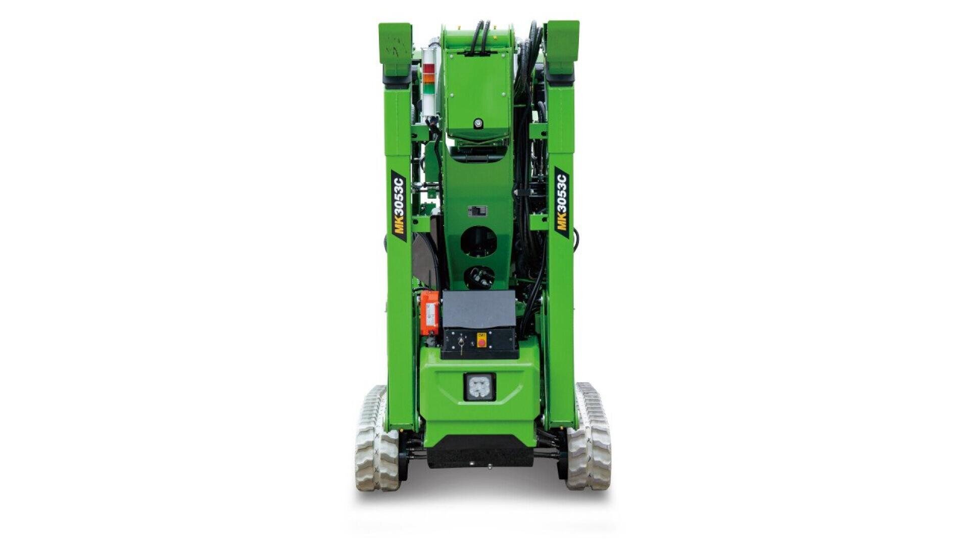 Une mini-grue sur chenilles verte compacte, vue de l'avant, avec deux chenilles en caoutchouc et étiquetée MK3053 des deux côtés. Le bras et les composants mécaniques de la machine sont visibles au-dessus du corps principal.